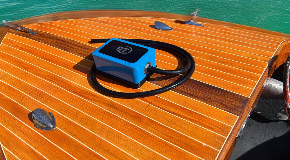 RAINTAKER PRO SOLAR BILGE / COVER PUMP (FRESH + SALT WATER USE)