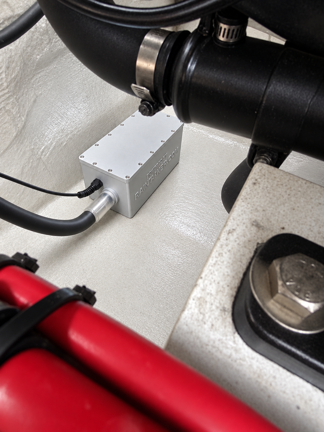Raintaker® LowDeck - Solar-powered bilge protection for center consoles, cruisers, I/O's and other closed boats up to 35'—with topside status indication.